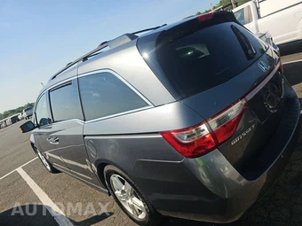 2012 Honda Odyssey Touring 118.1" WB – miniatura 6