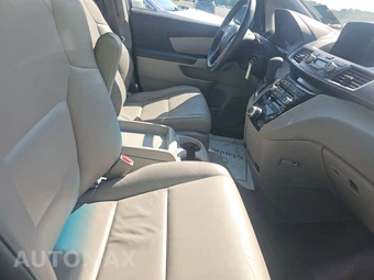 2012 Honda Odyssey Touring 118.1" WB – miniatura 8