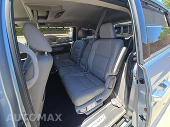 2012 Honda Odyssey Touring Elite 118.1" WB - miniatura 13