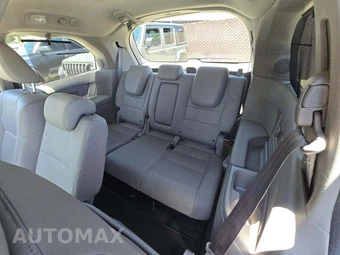 2012 Honda Odyssey Touring Elite 118.1" WB - miniatura 14