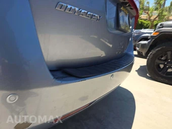 2012 Honda Odyssey Touring Elite 118.1" WB - miniatura 24