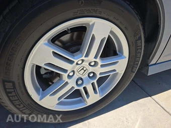 2012 Honda Odyssey Touring Elite 118.1" WB - miniatura 28