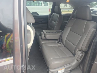 2012 Honda Odyssey Touring Elite 118.1" WB - miniatura 13