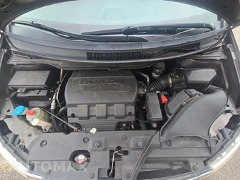 2012 Honda Odyssey Touring Elite 118.1" WB - miniatura 16