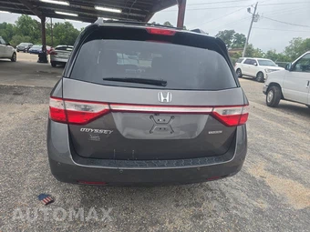 2012 Honda Odyssey Touring Elite 118.1" WB - miniatura 5