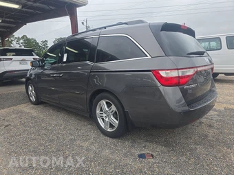 2012 Honda Odyssey Touring Elite 118.1" WB - miniatura 6