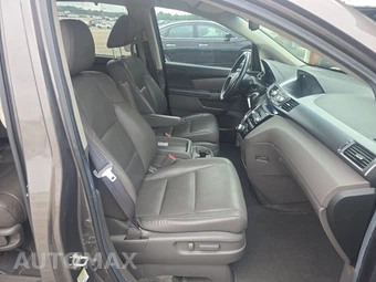 2012 Honda Odyssey Touring Elite 118.1" WB - miniatura 8