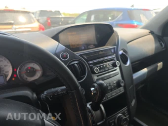 2012 Honda Pilot Touring w/Navigation & RES – miniatura 11