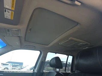 2012 Honda Pilot Touring w/Navigation & RES – miniatura 17