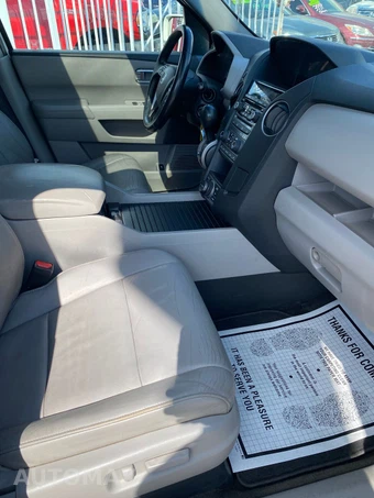 2012 Honda Pilot Touring w/Navigation & RES - miniatura 32