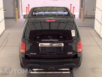 2012 Honda Pilot Touring w/Navigation & RES – miniatura 5