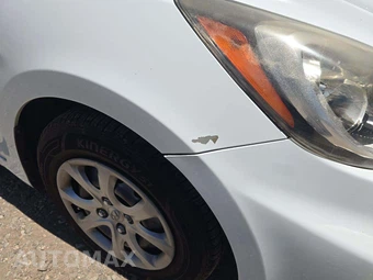 2012 Hyundai Accent GLS Sedan – miniatura 23
