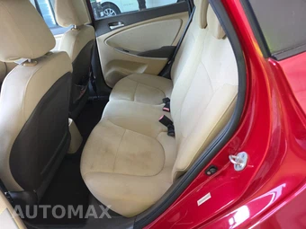 2012 Hyundai Accent GLS Sedan - miniatura 13