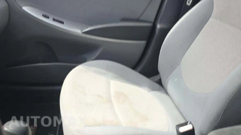 2012 Hyundai Accent GS Hatchback – miniatura 18