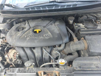 2012 Hyundai Elantra GLS Sedan – miniatura 15