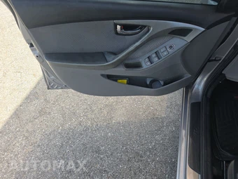 2012 Hyundai Elantra GLS Sedan – miniatura 9