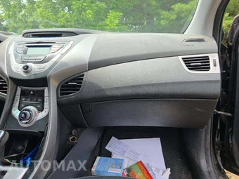2012 Hyundai Elantra Limited Sedan – miniatura 19
