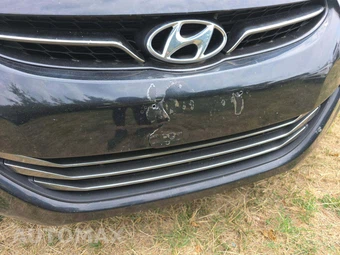 2012 Hyundai Elantra Limited Sedan – miniatura 24