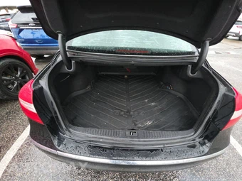 2012 Hyundai Genesis 3.8 Sedan – miniatura 16