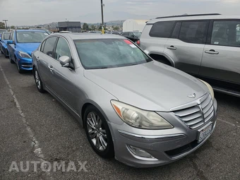 2012 Hyundai Genesis 4.6 Sedan – miniatura 3