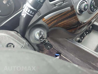 2012 Hyundai Santa Fe SE – miniatura 8