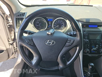 2012 Hyundai Sonata Hybrid - miniatura 10