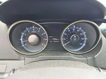 2012 Hyundai Sonata Limited – miniatura 9