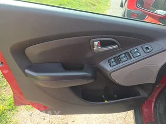 2012 Hyundai Tucson GLS – miniatura 9
