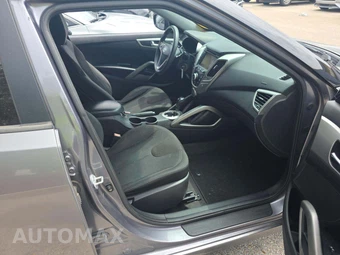 2012 Hyundai Veloster w/Black Interior – miniatura 18