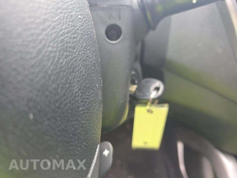 2012 Hyundai Veloster w/Black Interior – miniatura 8