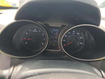 2012 Hyundai Veloster w/Black Interior – miniatura 9