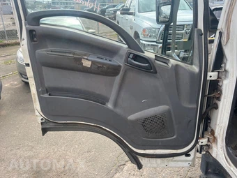 2012 Isuzu NPR – miniatura 34