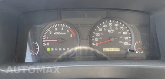 2012 Isuzu NPR HD Base Low Tilt – miniatura 10
