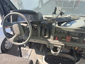 2012 ISUZU REACH – miniatura 11