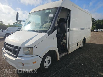 2012 ISUZU REACH