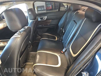 2012 Jaguar XF Portfolio – miniatura 13