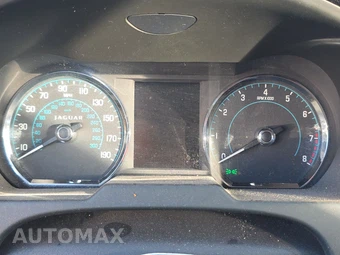 2012 Jaguar XF – miniatura 12