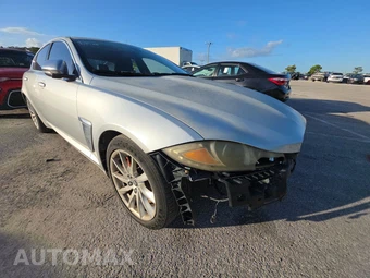 2012 Jaguar XF – miniatura 3