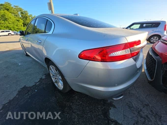 2012 Jaguar XF – miniatura 6