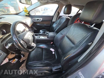 2012 Jaguar XF – miniatura 7