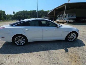 2012 Jaguar XJ - miniatura 5