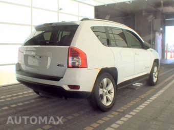 2012 Jeep Compass Latitude – miniatura 4