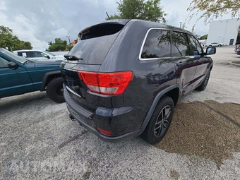 2012 Jeep Grand Cherokee Altitude Edition – miniatura 3