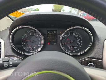 2012 Jeep Grand Cherokee Altitude Edition – miniatura 9