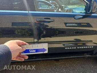 2012 Jeep Grand Cherokee Altitude Edition – miniatura 25