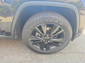 2012 Jeep Grand Cherokee Altitude Edition – miniatura 9