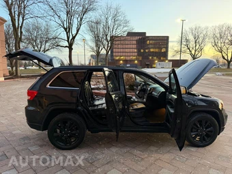 2012 Jeep Grand Cherokee Altitude Edition - miniatura 15