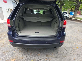 2012 Jeep Grand Cherokee Laredo - miniatura 11