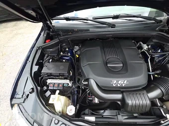 2012 Jeep Grand Cherokee Laredo - miniatura 23