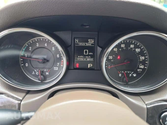 2012 Jeep Grand Cherokee Laredo - miniatura 6